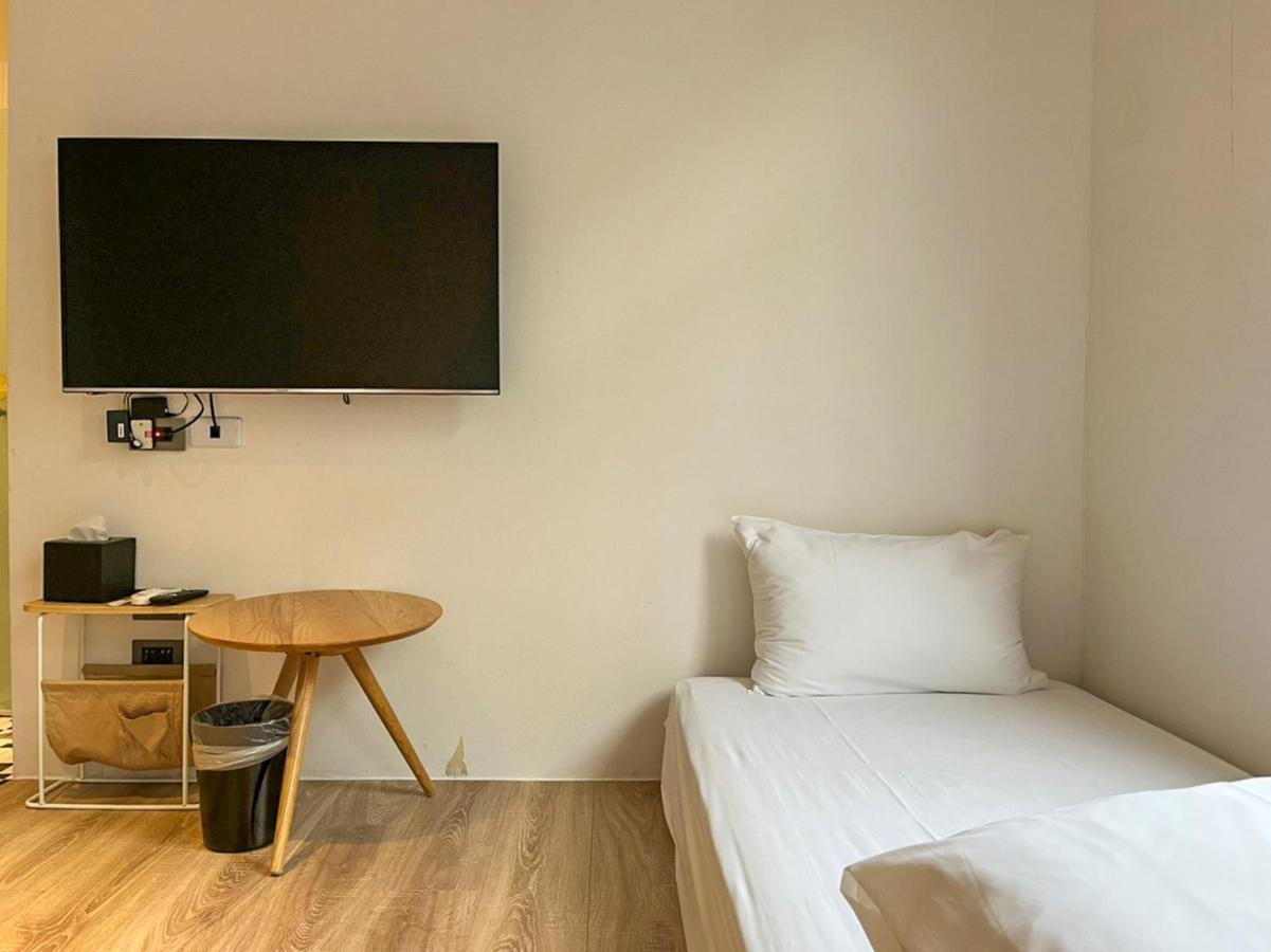 Light Hostel Hualien Esterno foto