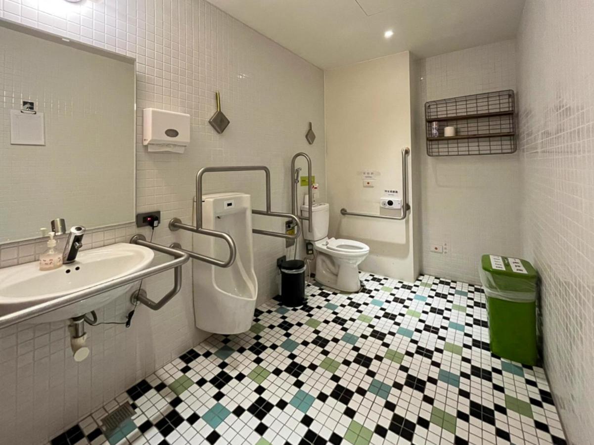 Light Hostel Hualien Esterno foto