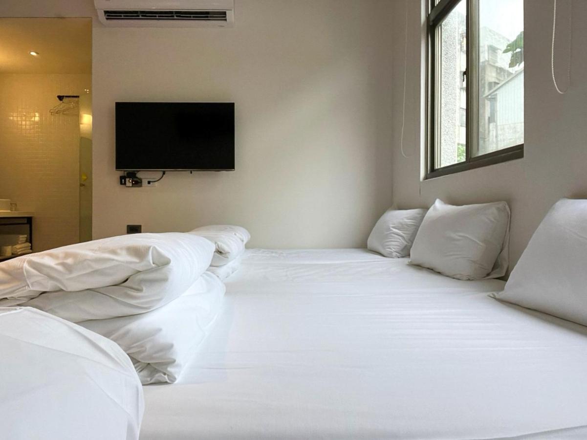 Light Hostel Hualien Esterno foto