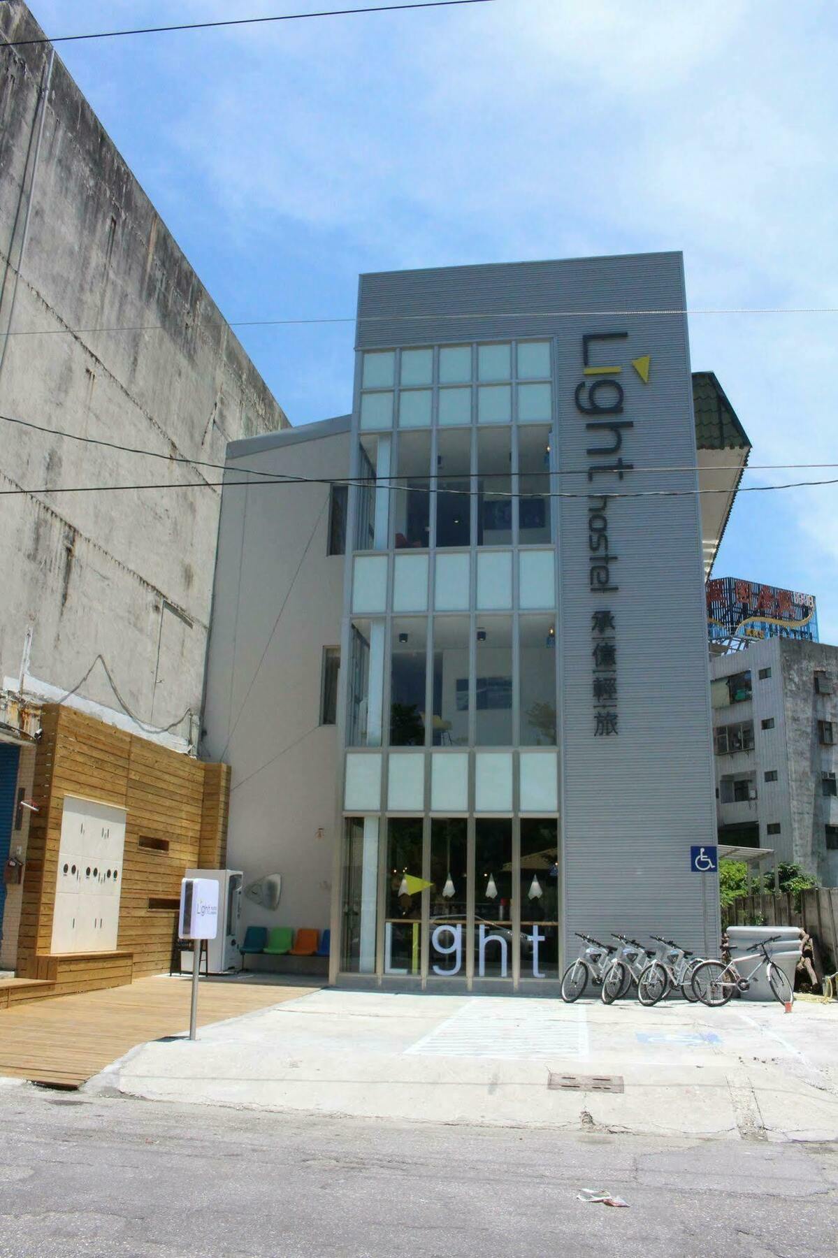 Light Hostel Hualien Esterno foto