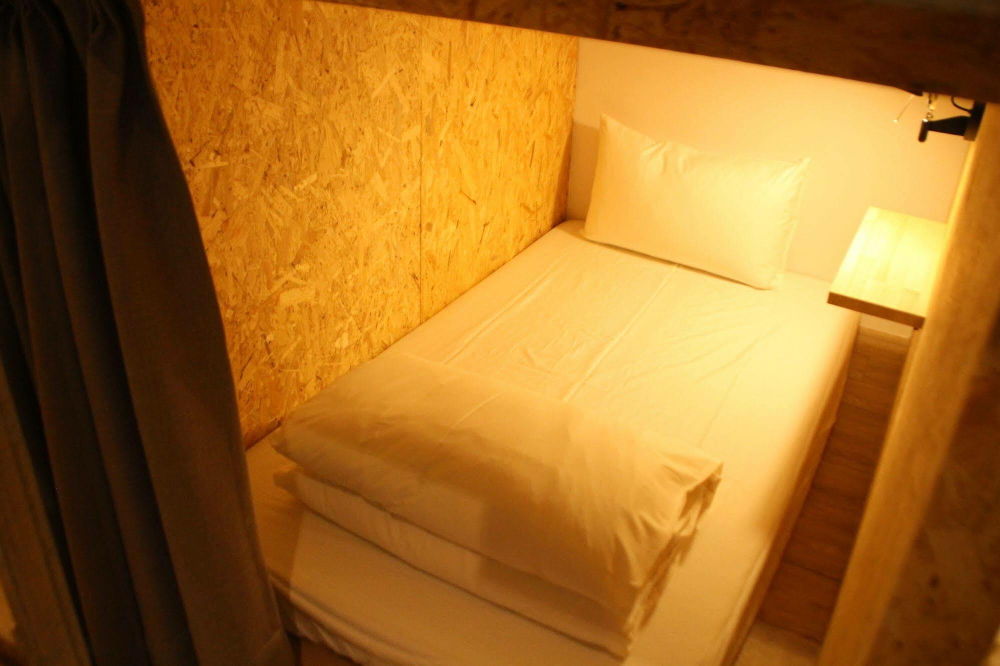 Light Hostel Hualien Esterno foto